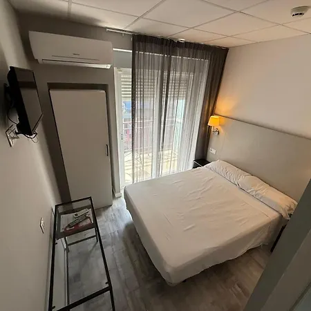 Hotel Bed And Breakfast Benidorm 2* 베니돔