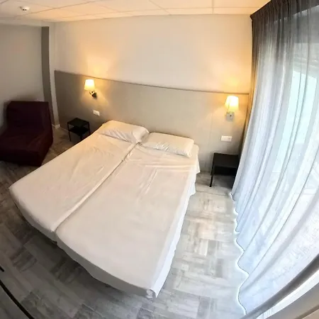 Hotel Bed And Breakfast Benidorm 베니돔