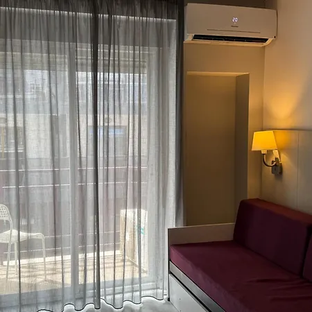 Hotel Bed And Breakfast Benidorm 2* 베니돔