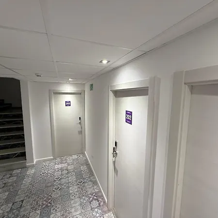Hotel Bed And Breakfast Benidorm 2* 베니돔