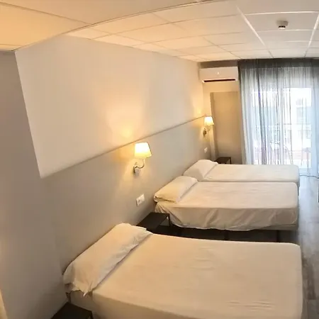 Hotel Bed And Breakfast Benidorm 2* 貝尼多姆