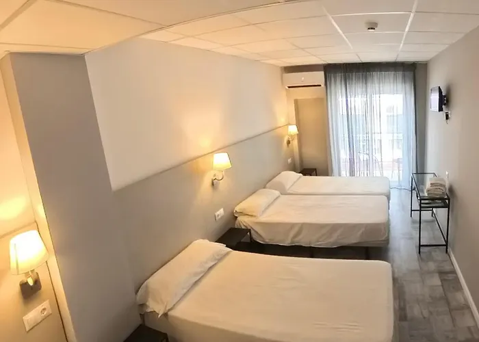 Hotel Bed And Breakfast Benidorm 2* 貝尼多姆