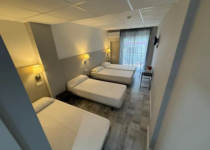 Hotel Bed And Breakfast Benidorm 2*