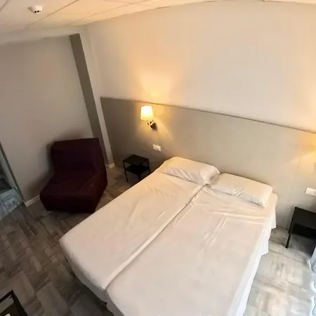 Hotel Bed And Breakfast Benidorm 2*