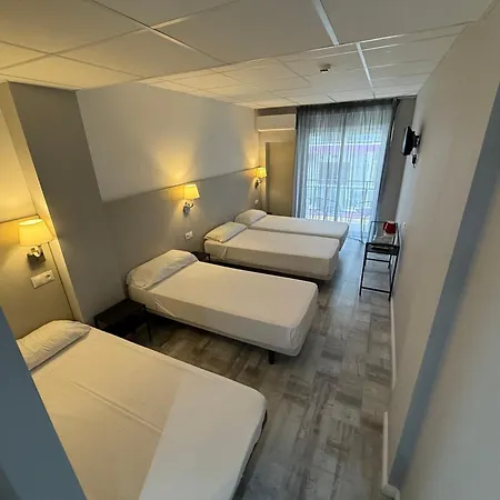 Hotel Bed And Breakfast Benidorm 2*